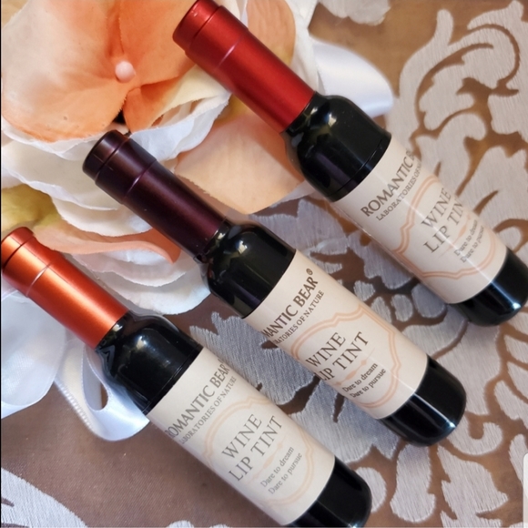 3/15  Wine shaped Lip Tint  Containers New - Picture 5 of 16